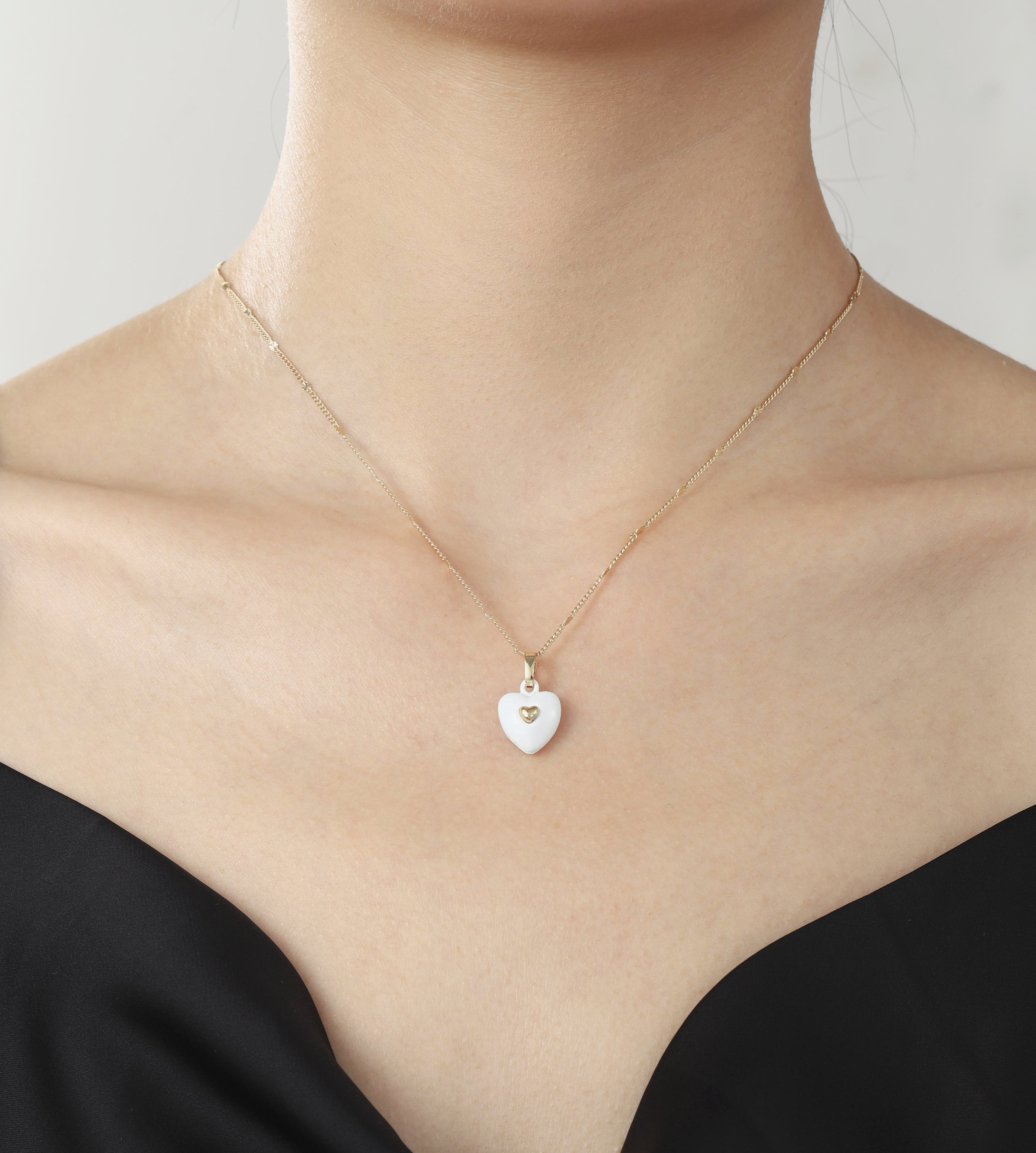 Selene Heart Pendant Necklace-White/Gold