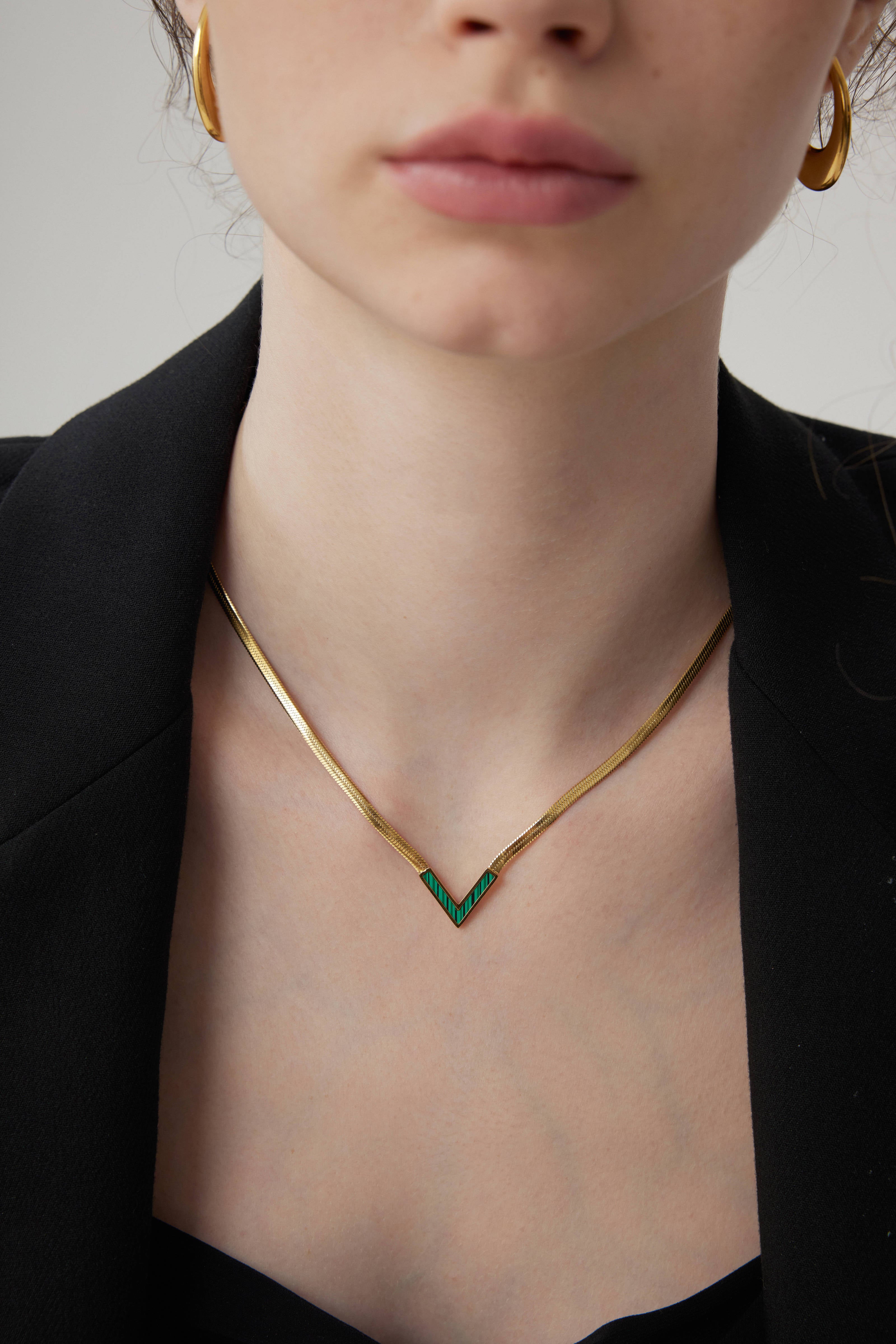 V-Cut Green Shell Necklace – Gold