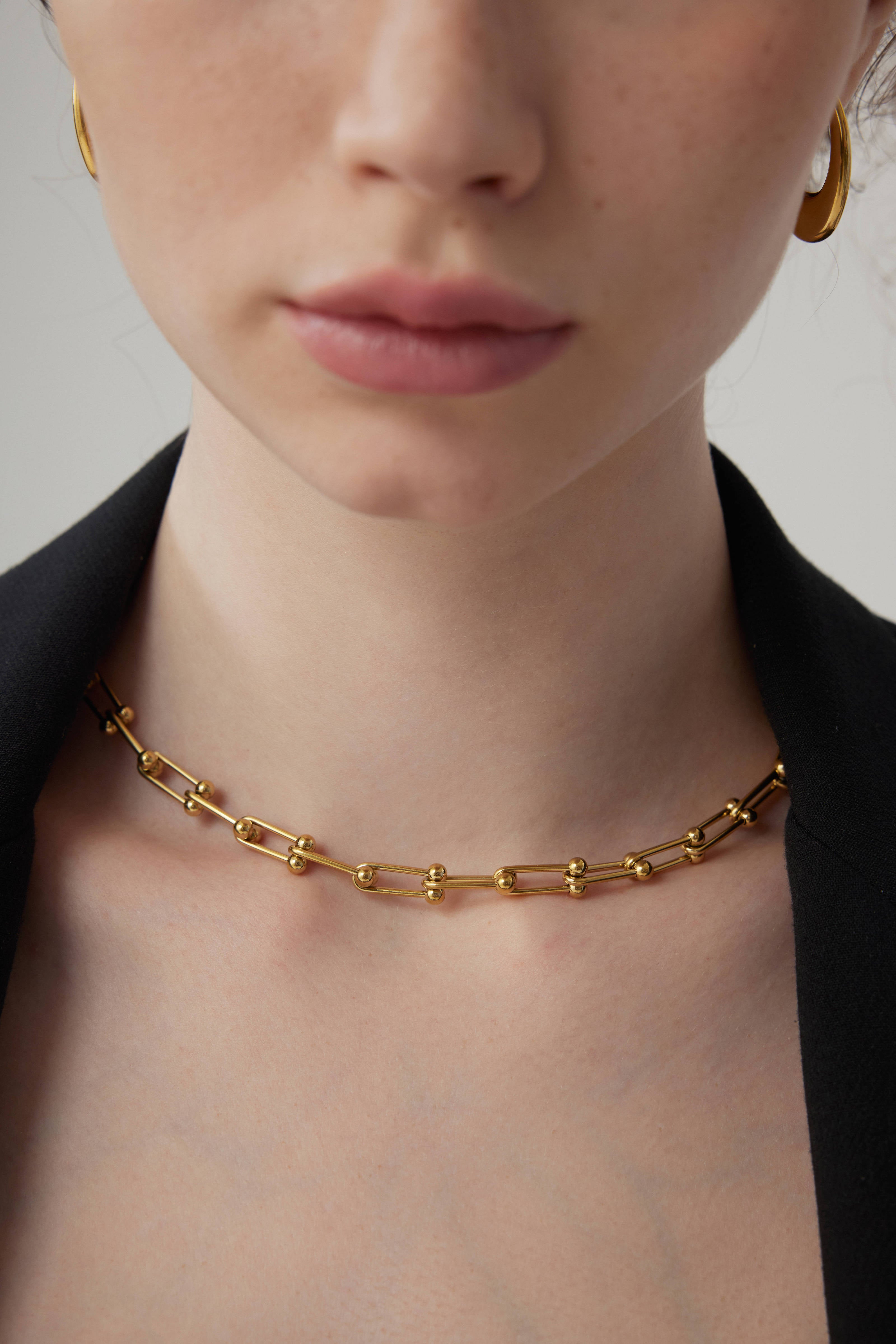 Sophia U-shape Necklace - Gold