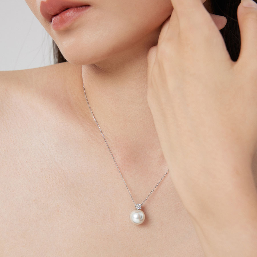 Ocean's Embrace Pearl Pendant Necklace- White Pearl/Silver